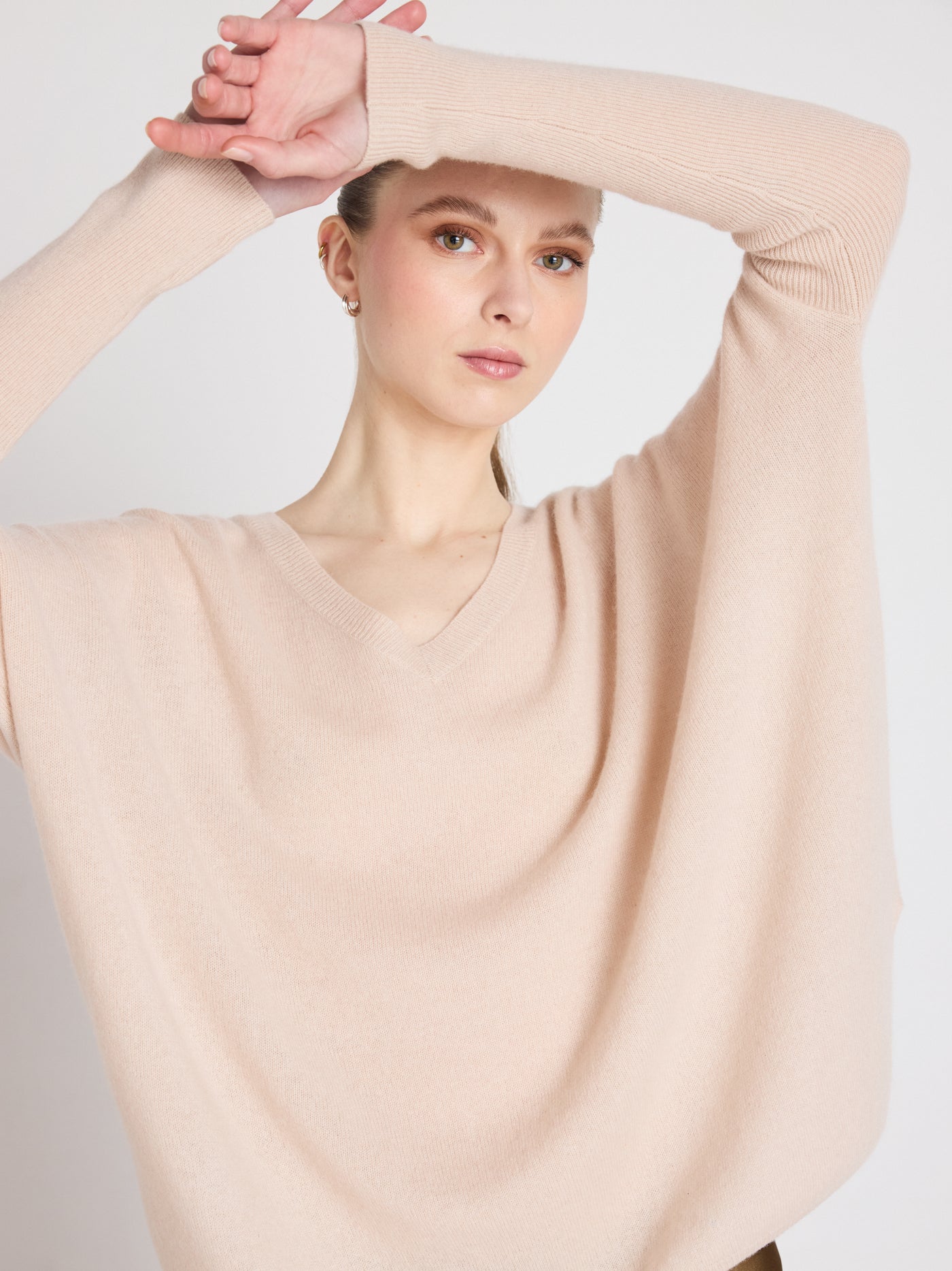 Camille - Kaschmirponcho mit V-Ausschnitt - shell