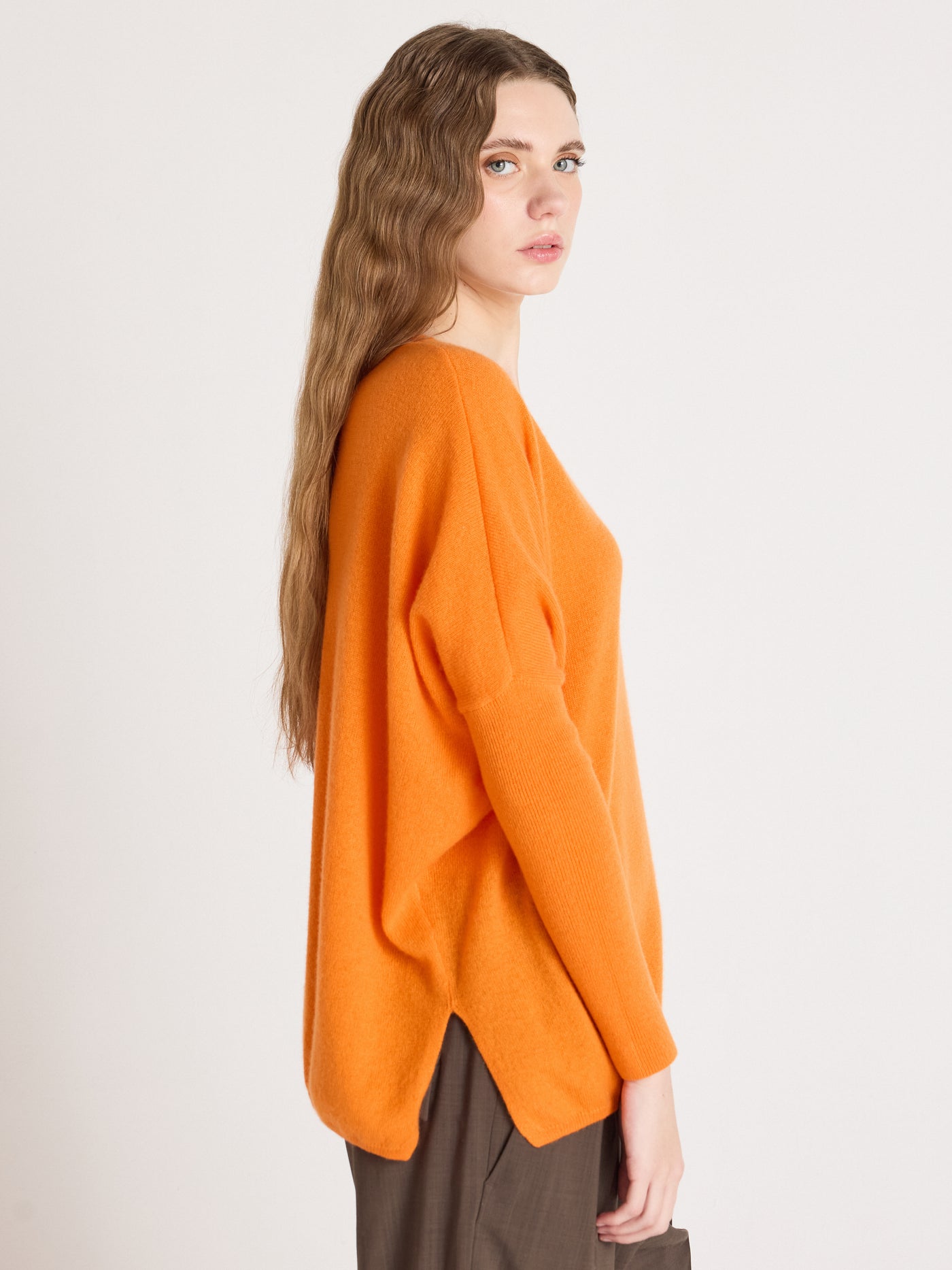 Camille - Kaschmirponcho mit V-Ausschnitt - tangerine