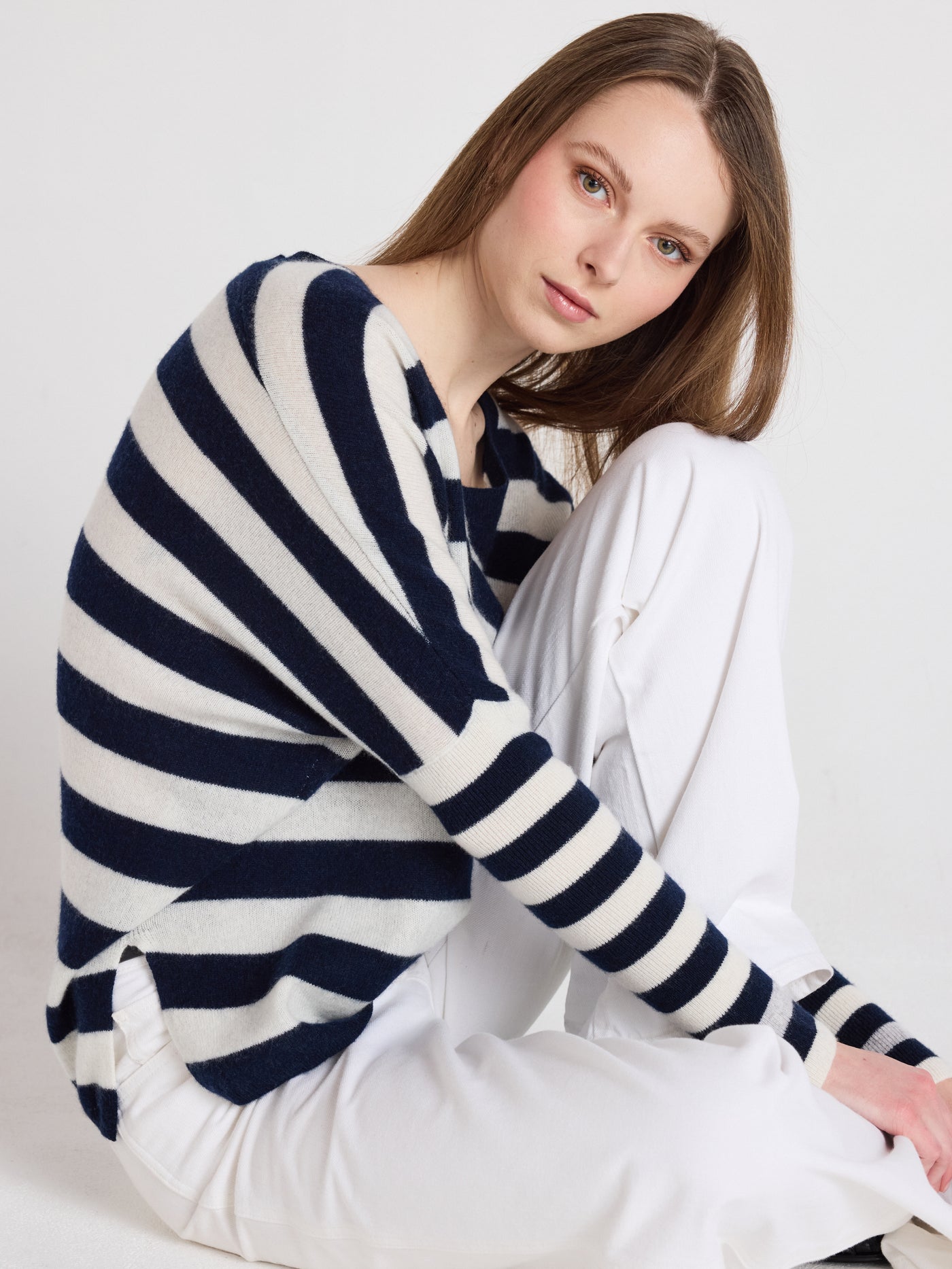 Janet - Poncho-pullover mit V-Ausschnitt aus Kaschmir - Navy