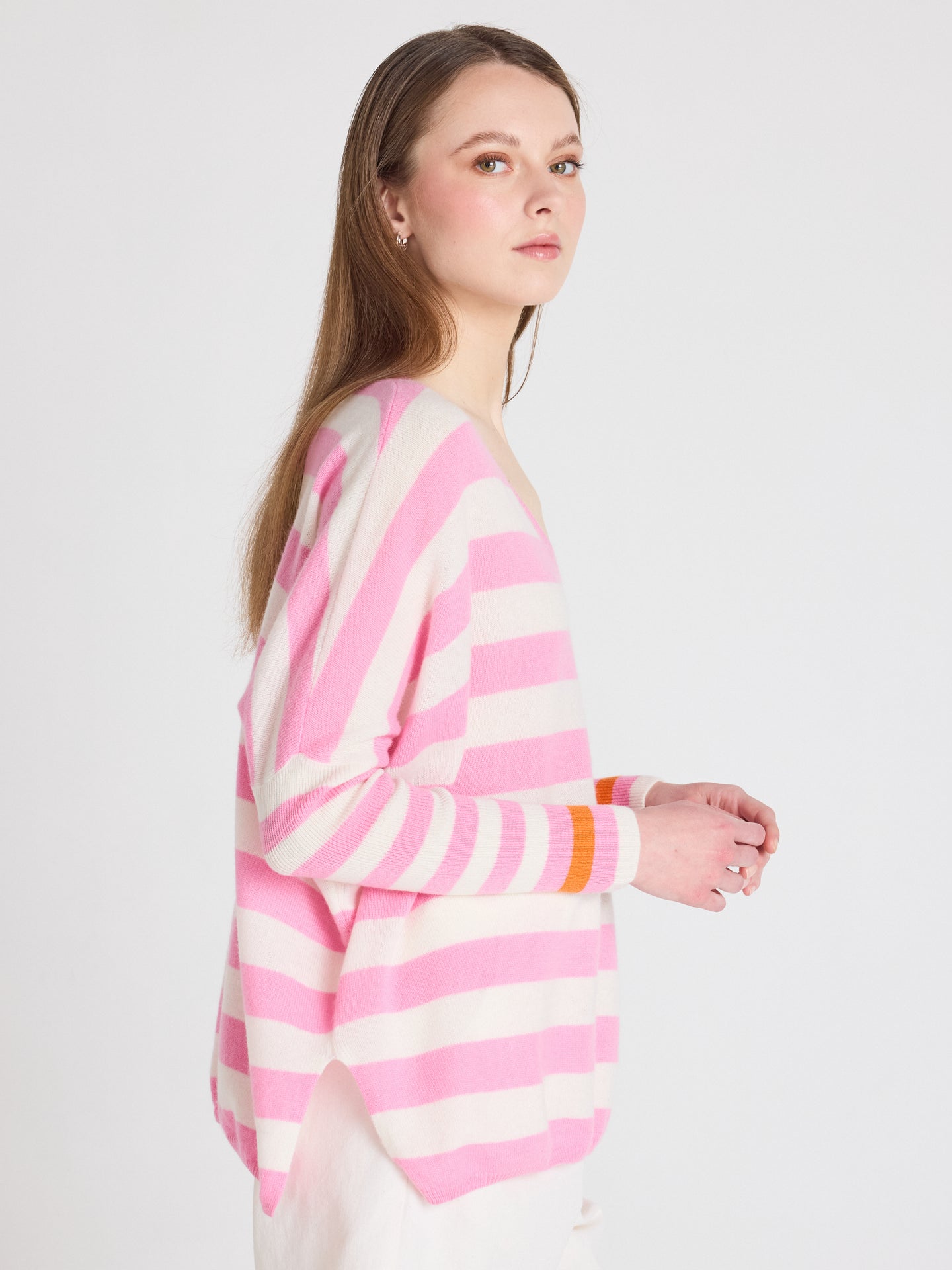 pull poncho col v janet - Maglia poncho a V in cashmere - rosa