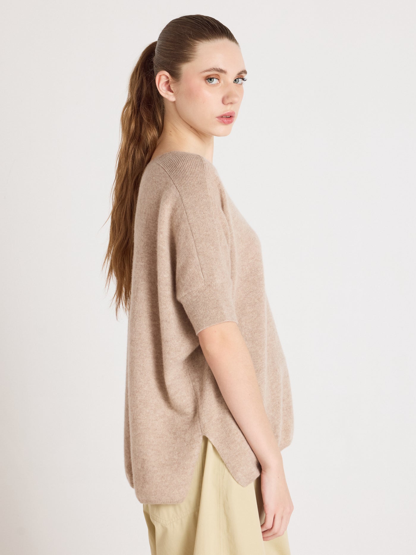 joyce - Cashmere round neck poncho - chestnut