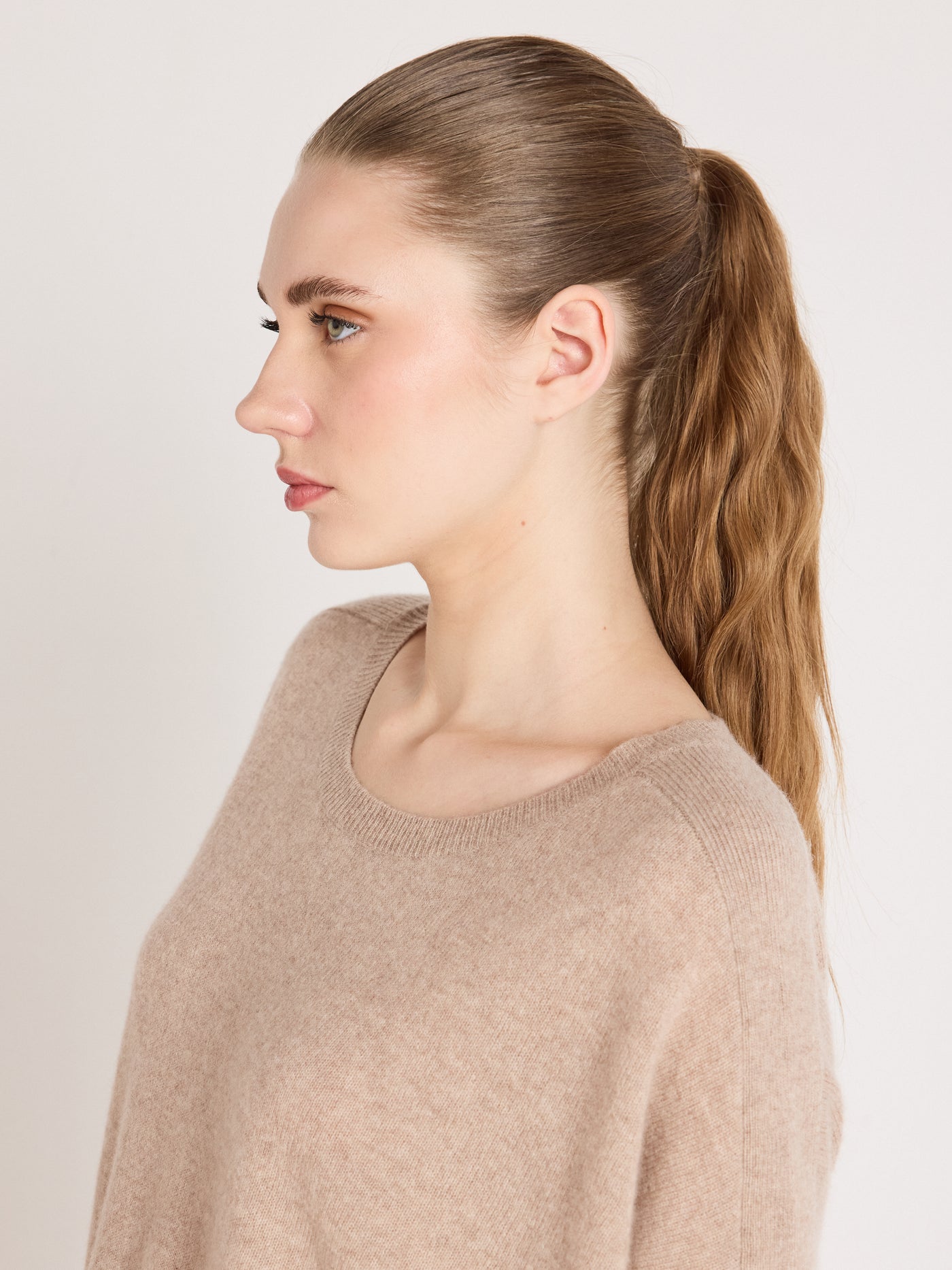 joyce - Cashmere round neck poncho - chestnut