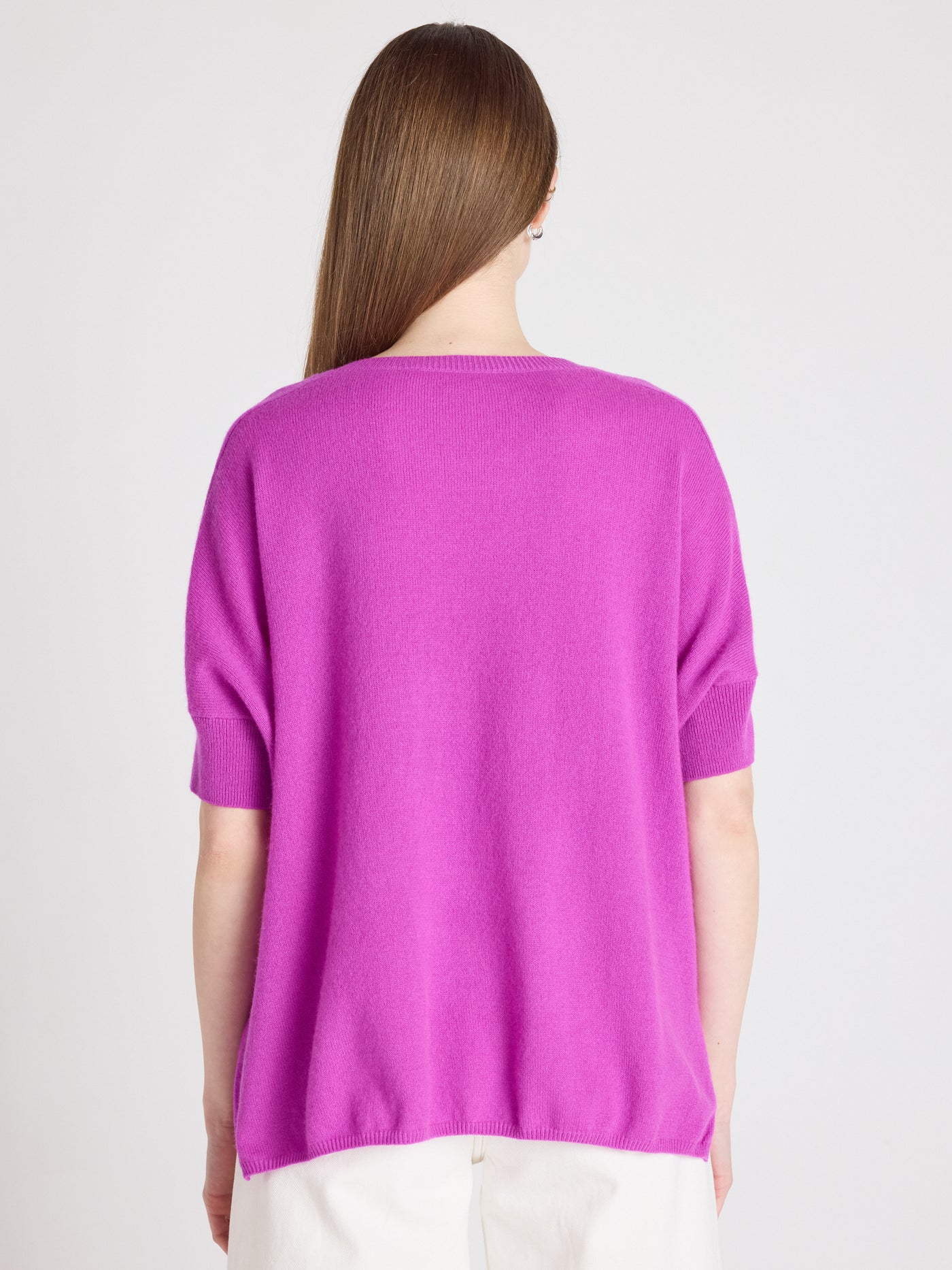 joyce - Cashmere round neck poncho - purple neon