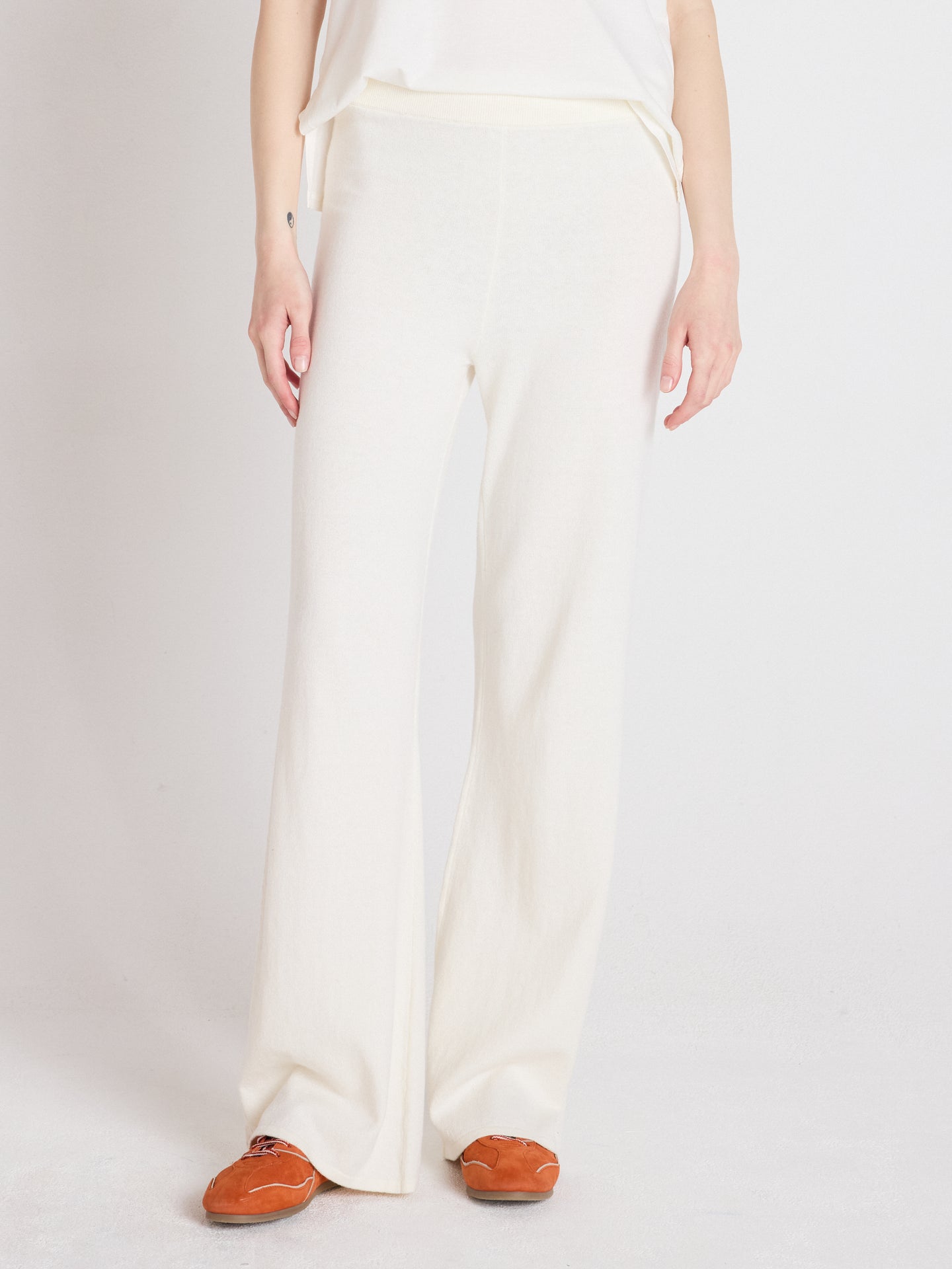 melynda - Flared trousers, 100% cashmere - cream