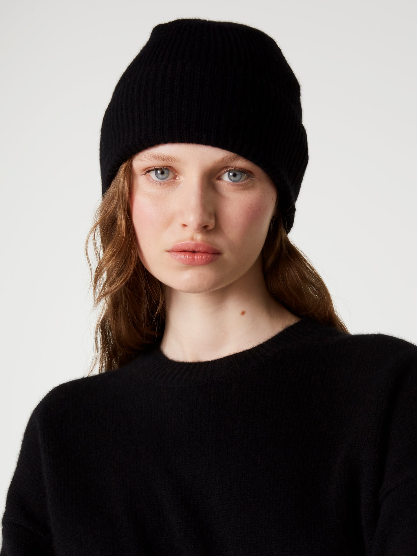 maeve beanie - Thick Cashmere - black