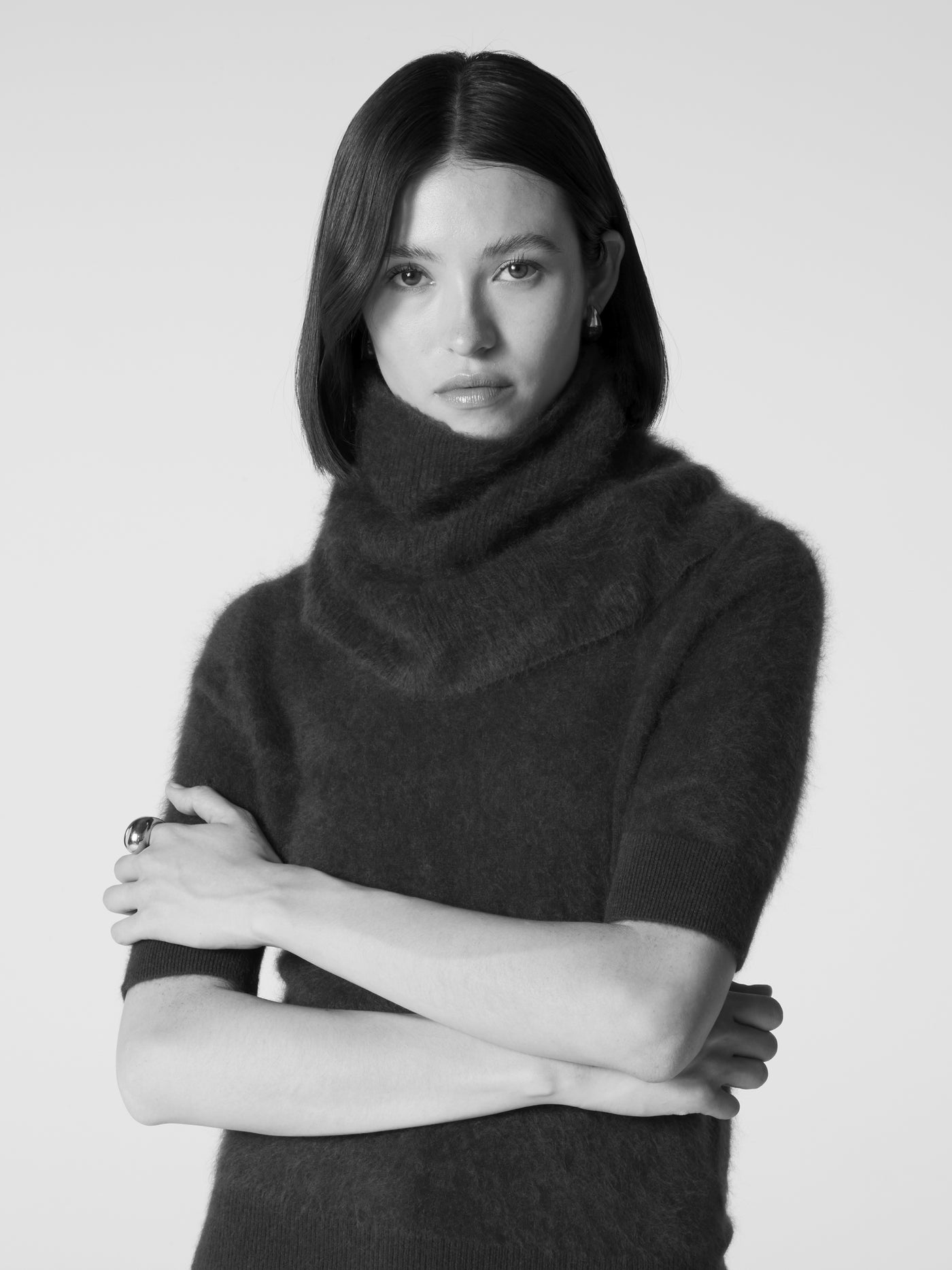 litha neck warmer - Brushed cashmere - black