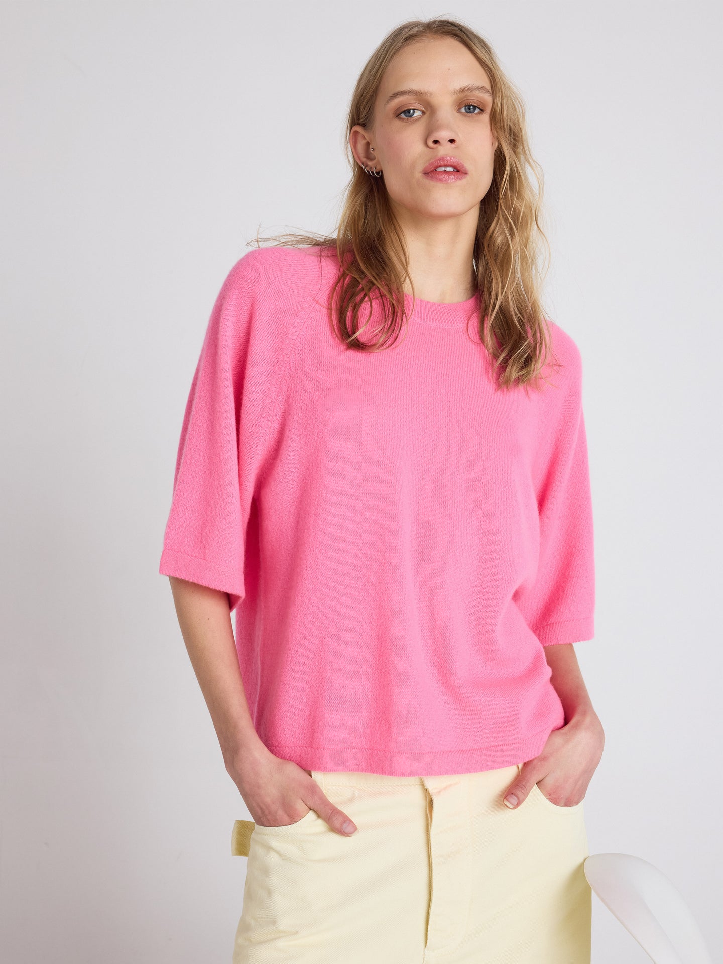 ronde hals trui leana - kasjmier - sparkle pink neon